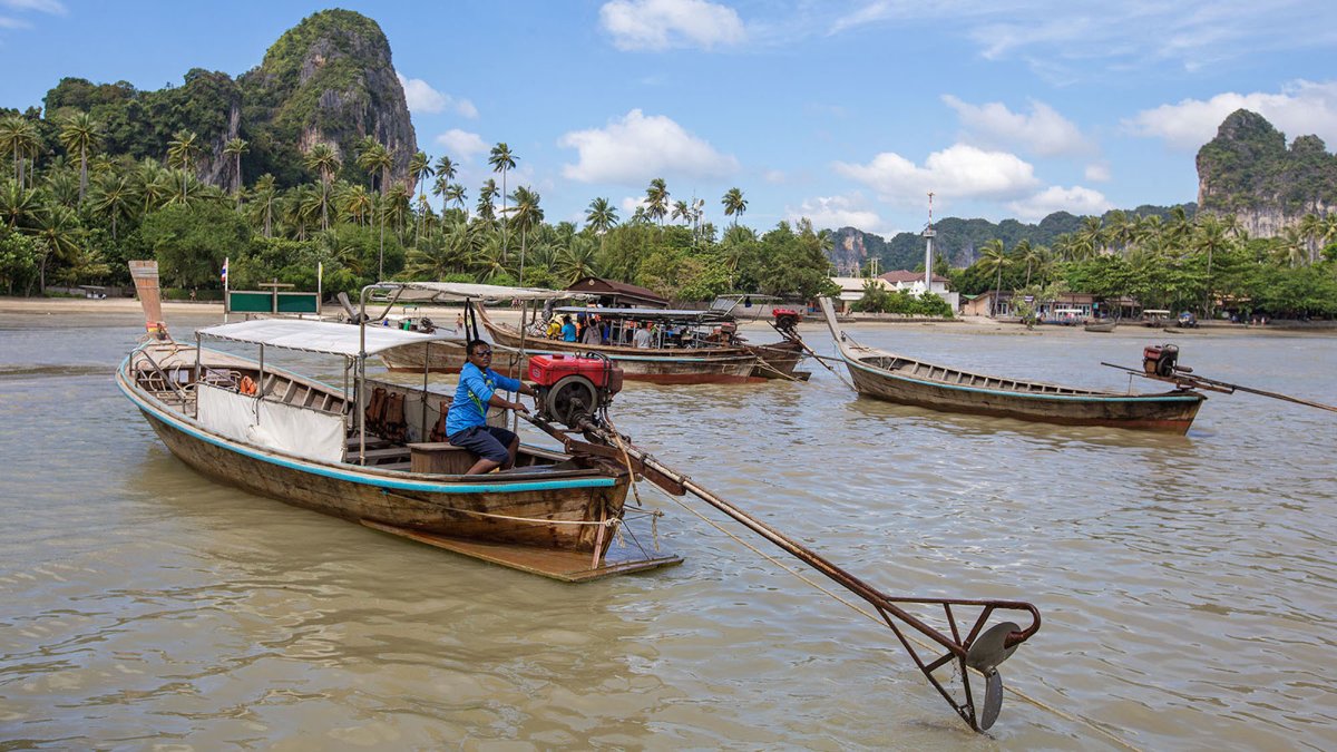 Тайские лодки длиннохвостки