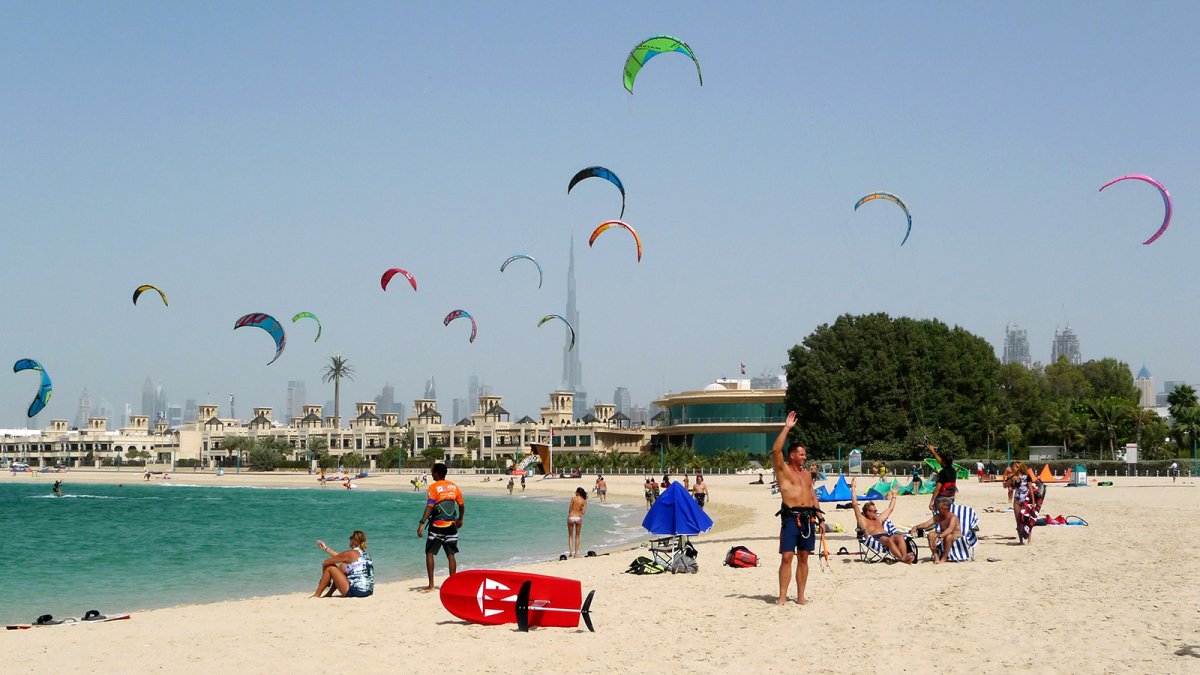 Kite Beach пляж в Дубае в феврале