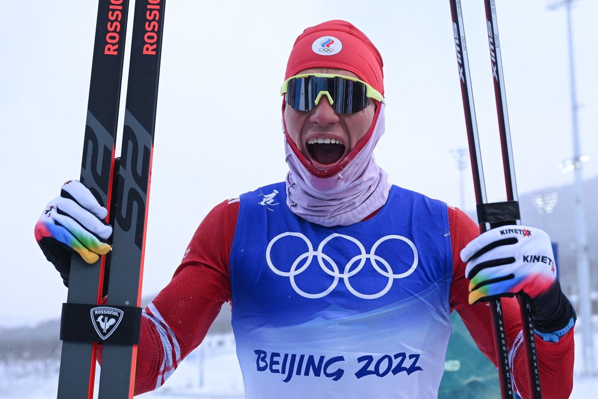 Александр Большунов лыжные гонки золото