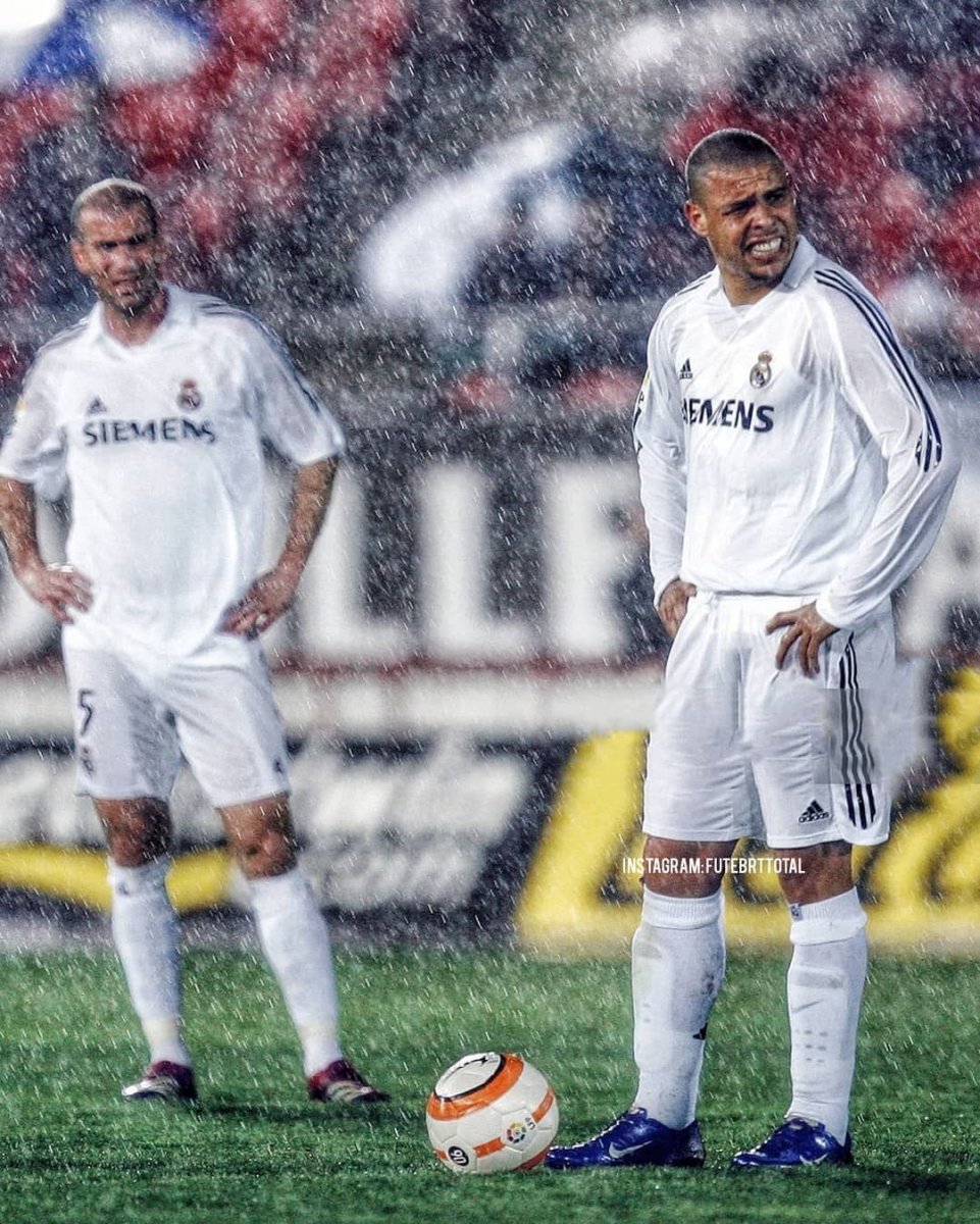 Ronaldo and Zidane Retro