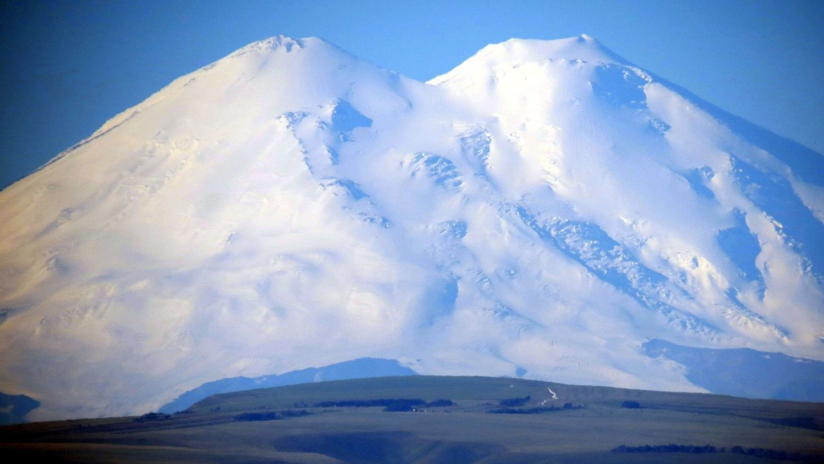 Черкесск вид на Эльбрус и горы