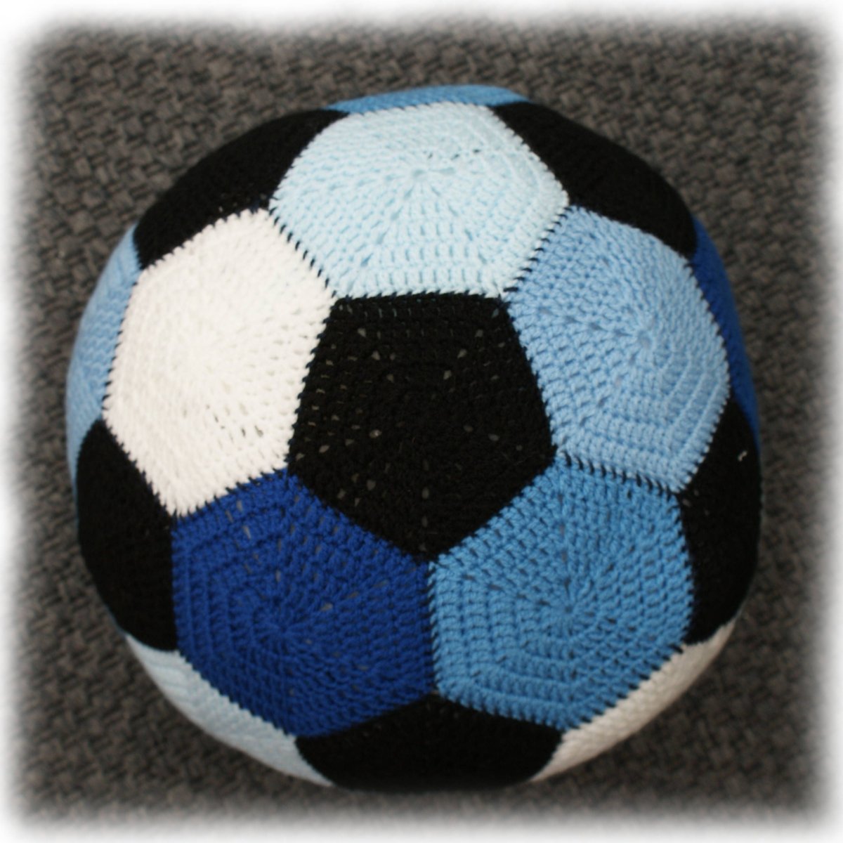 Футбольный мяч крючком