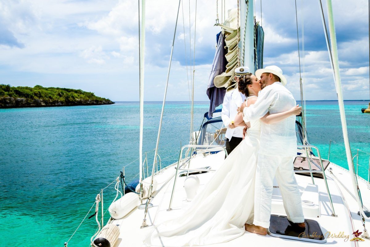 Свадьба на яхте на Мальдивах