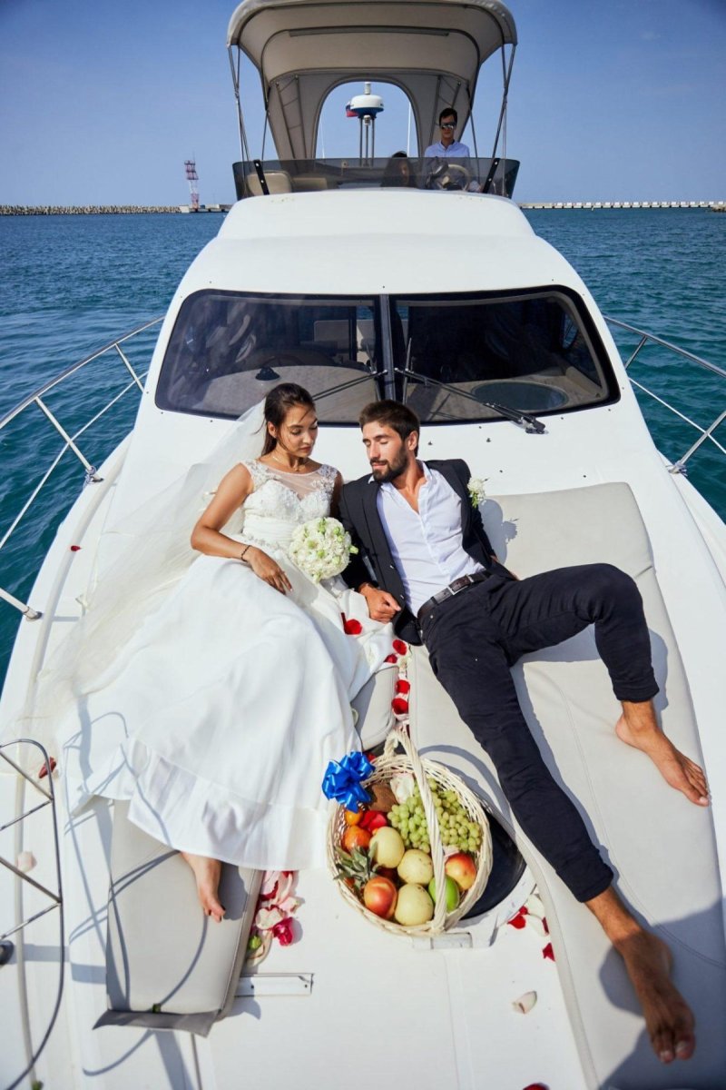Свадебная фотосессия на яхте