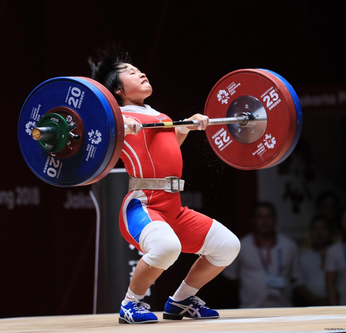 Моника Ченгери тяжелая атлетика