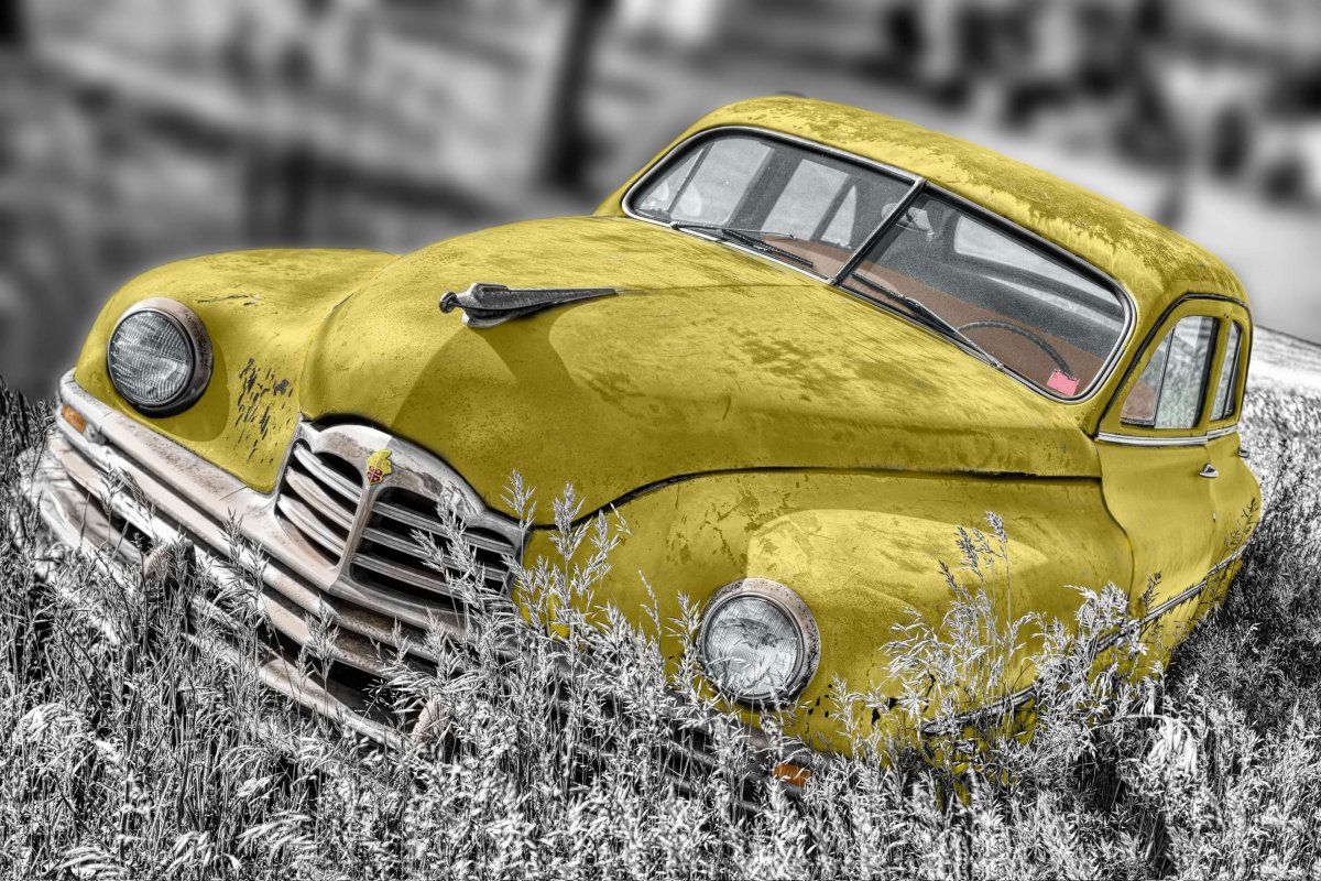 Старые автомобили налог. Старые машины. Желтый автомобиль. Желтое авто. Черно желтый автомобиль ретро.