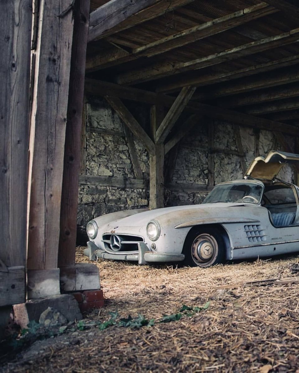 Mercedes-Benz 300sl заброшенный