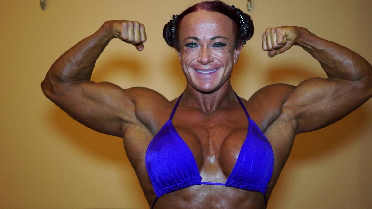 Дэни Гарсиа бодибилдерша