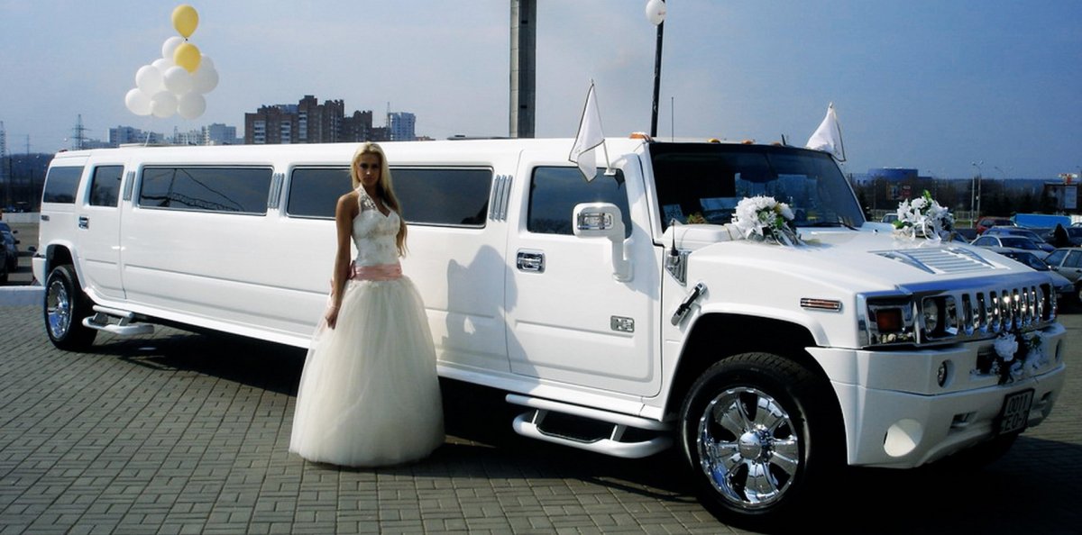 Шикарный лимузин на свадьбу
