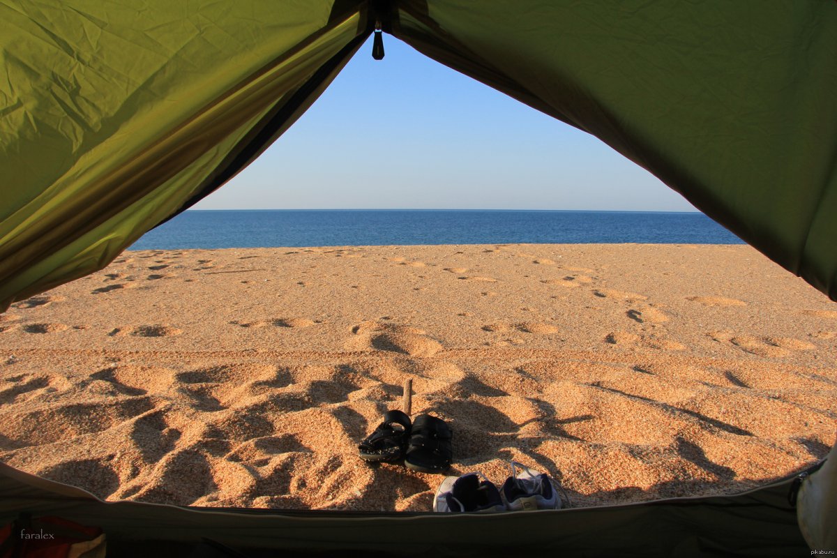 Каспийское море палаточный лагерь