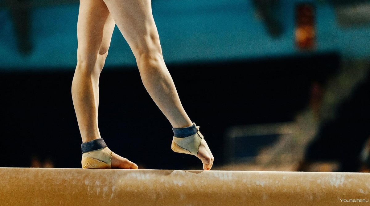 Ноги гимнастов женщин