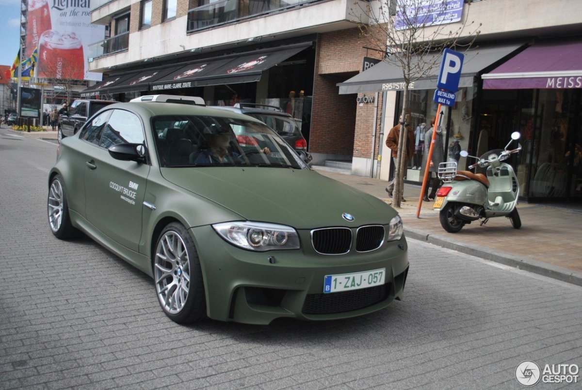 BMW e82 зеленая