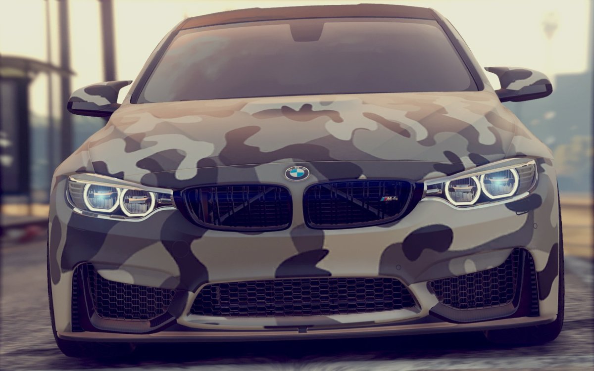 BMW m4 Camo