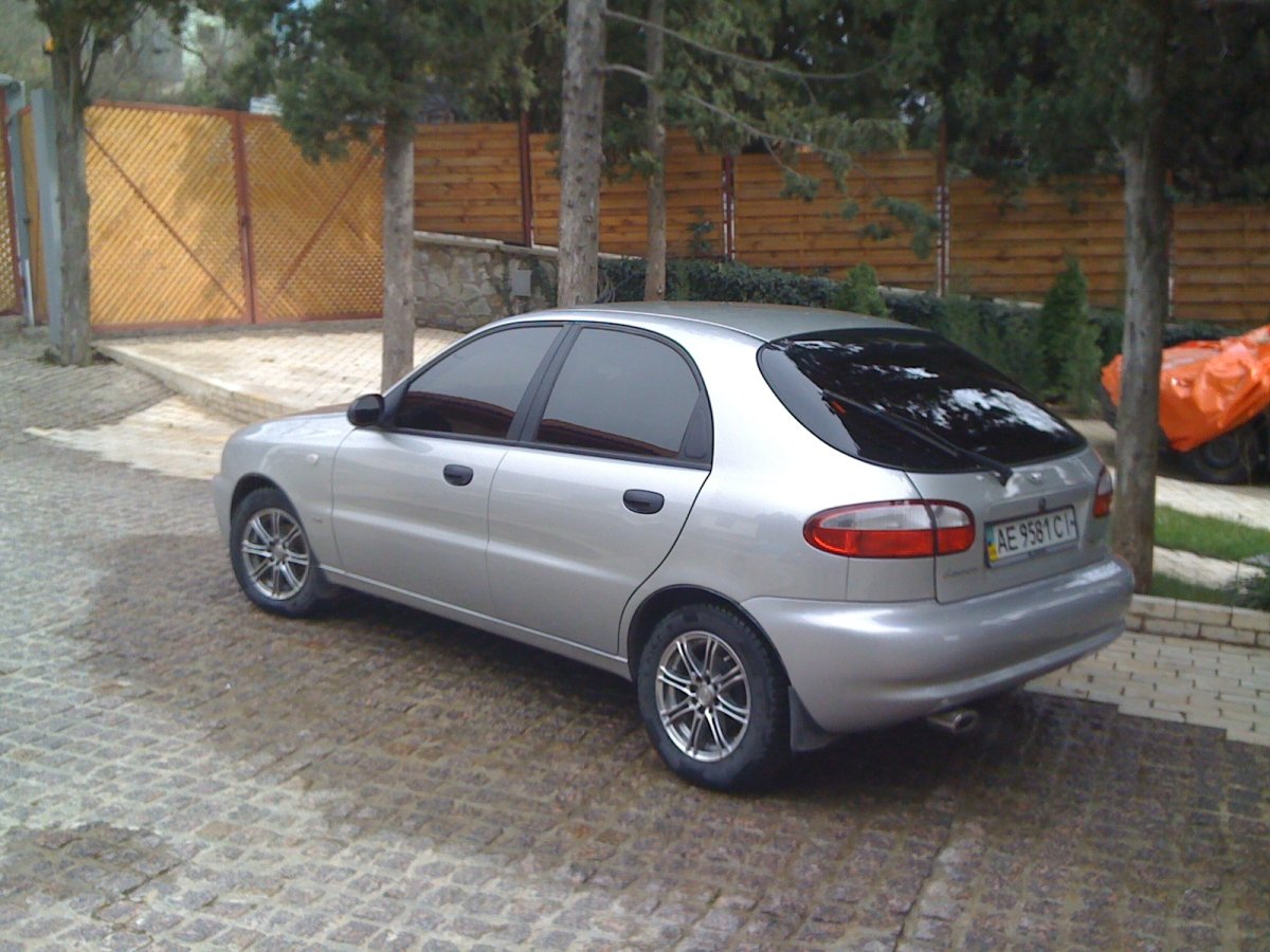 Daewoo lanos Hatchback