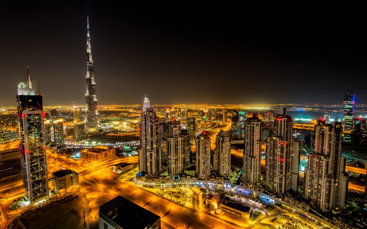 Дубай Сити ночью