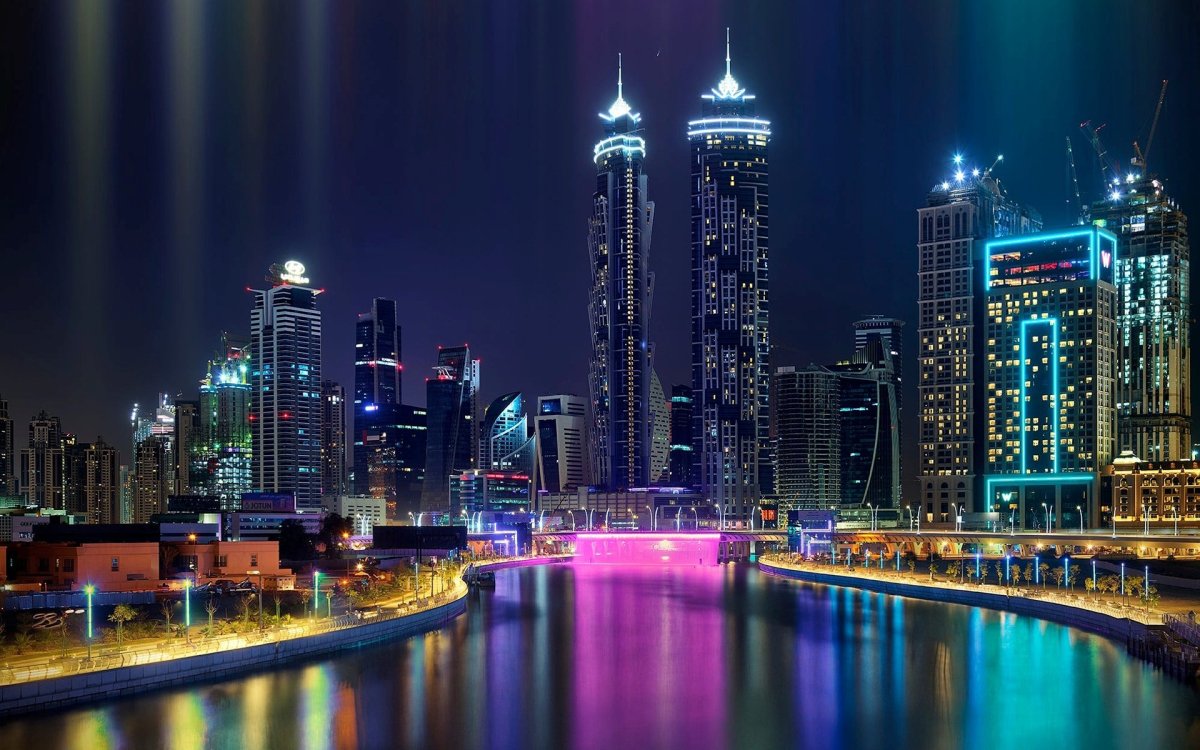 Дубай ОАЭ ночью