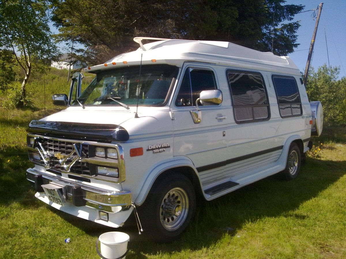 Фургоны Chevrolet chevy van