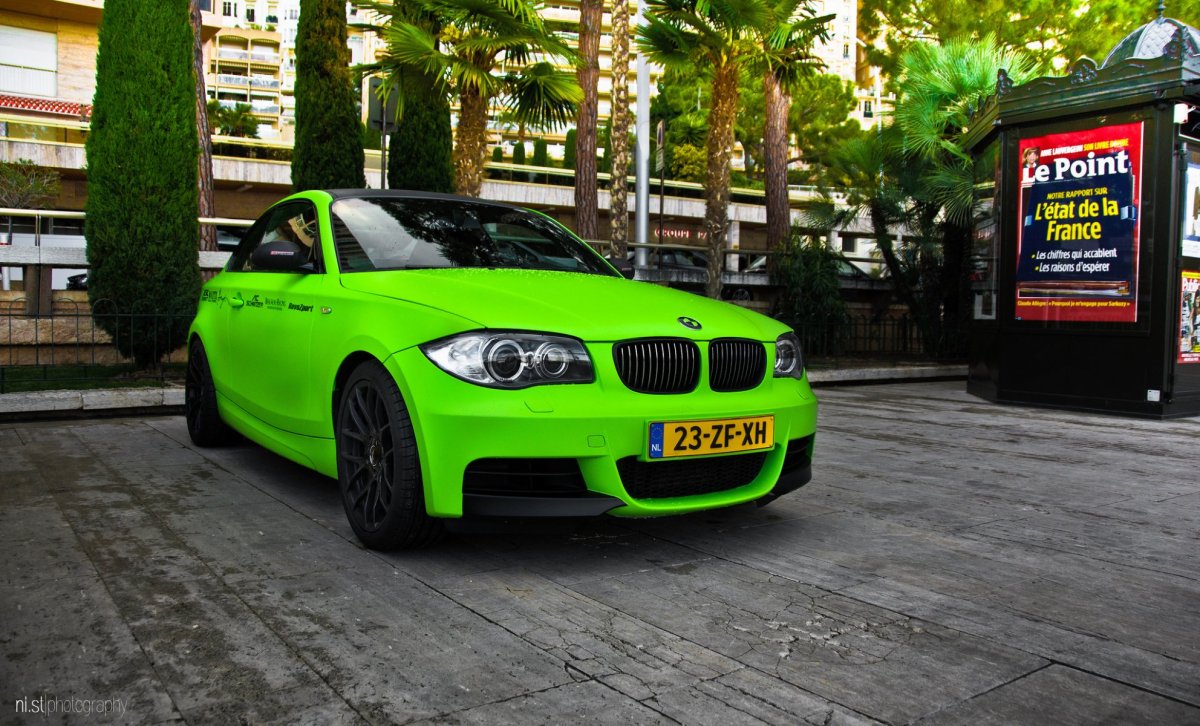 BMW m3 зелёная матовая