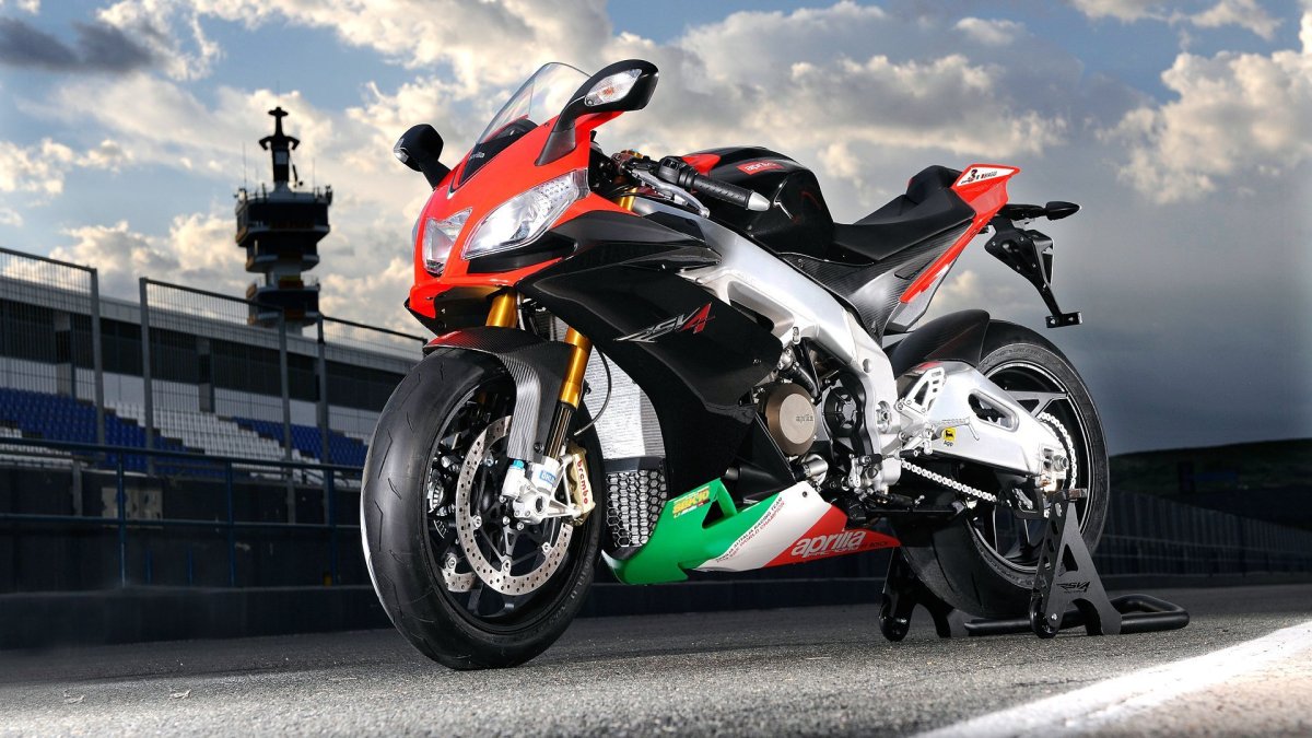 Motorcycle Aprilia rsv4