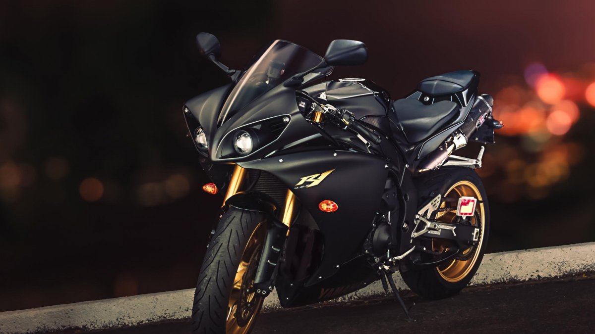Yamaha YZF-r1 черный