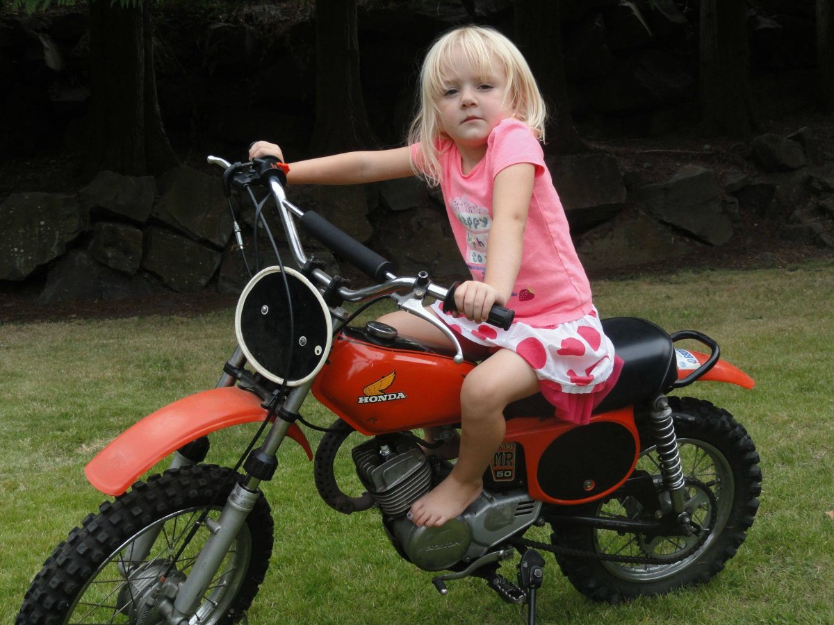 Настоящие мотоциклы для девочек