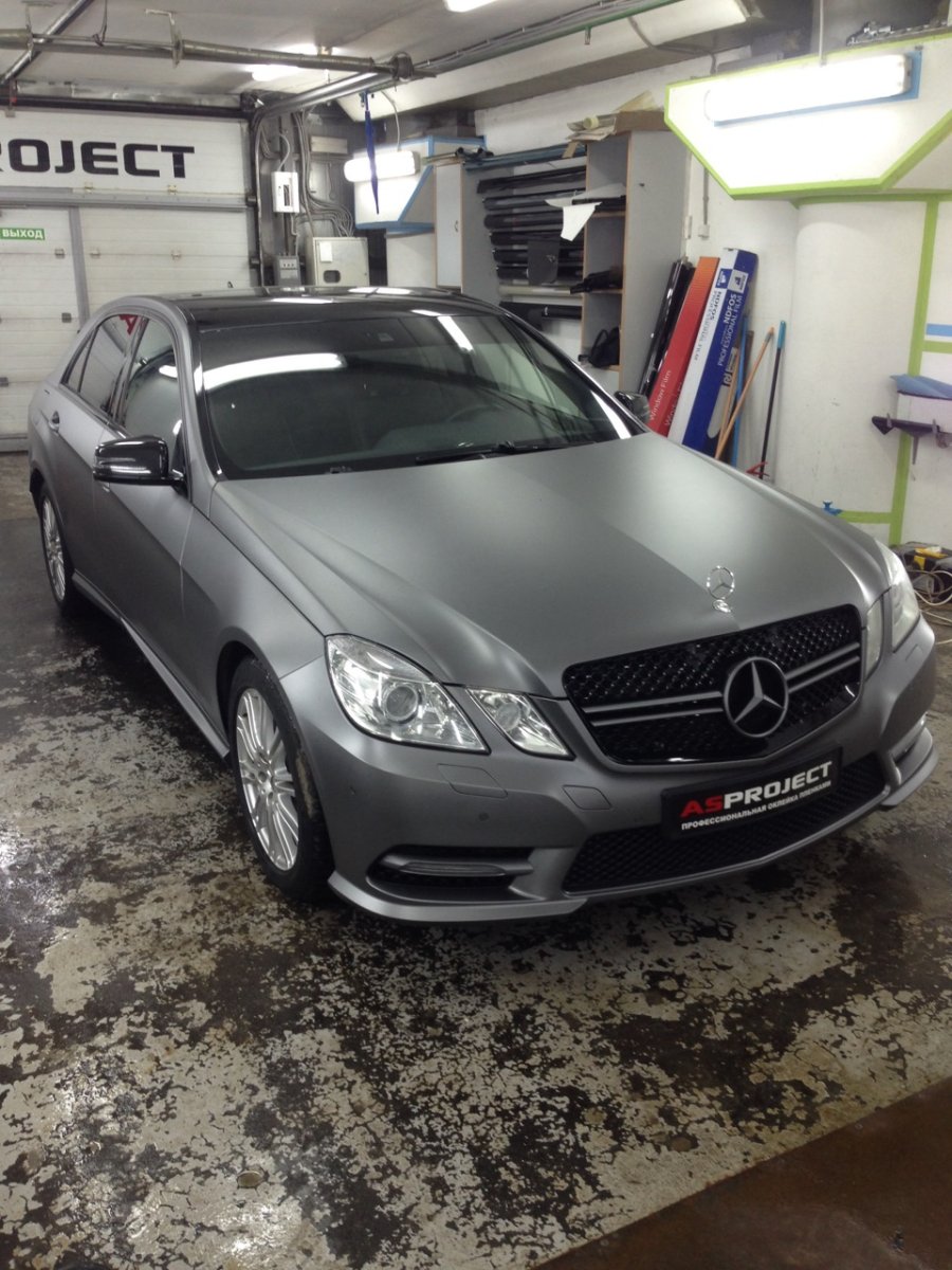 Mercedes w212 матовый серый