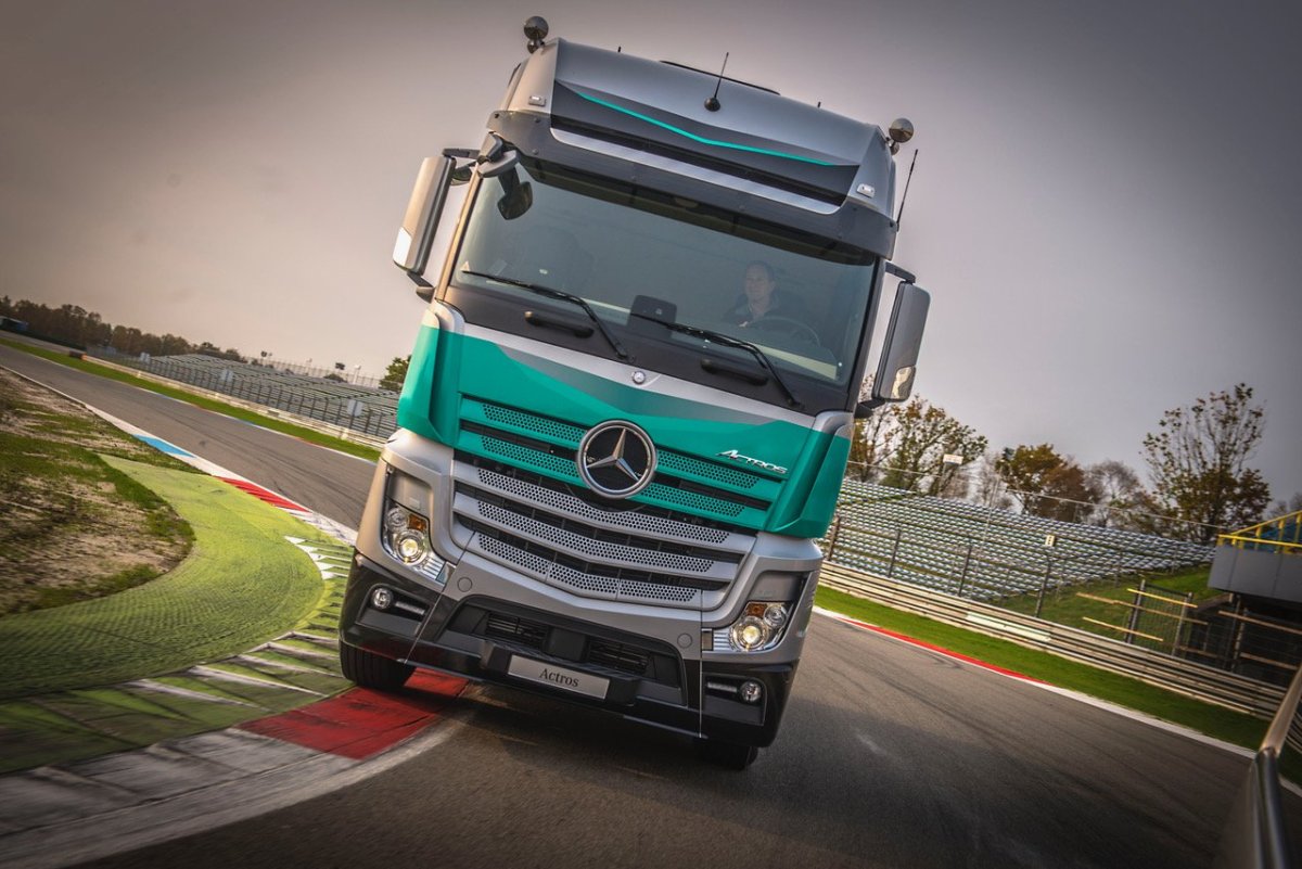 Mercedes-Benz Actros 2017
