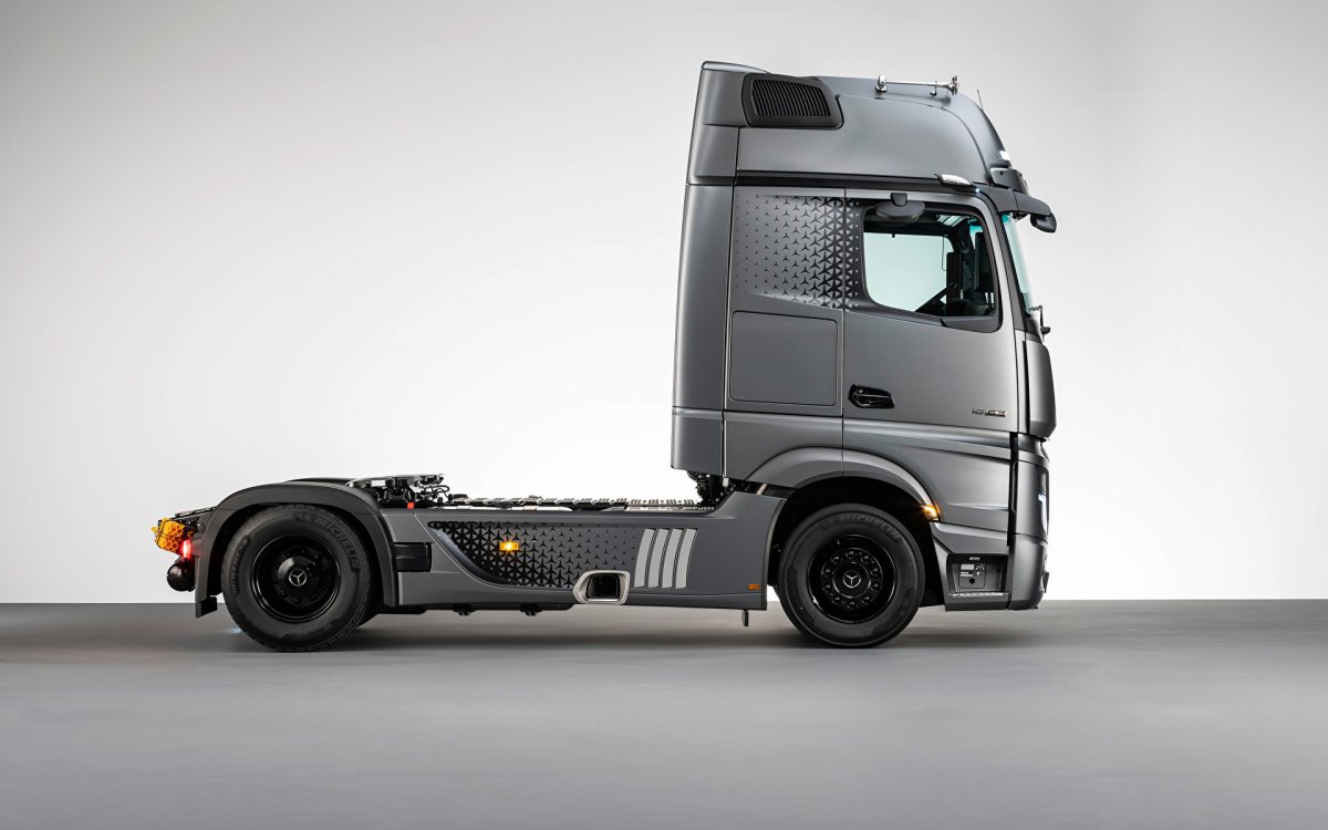 Mercedes Actros 1863