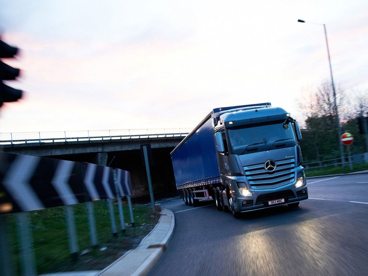 Mercedes Actros
