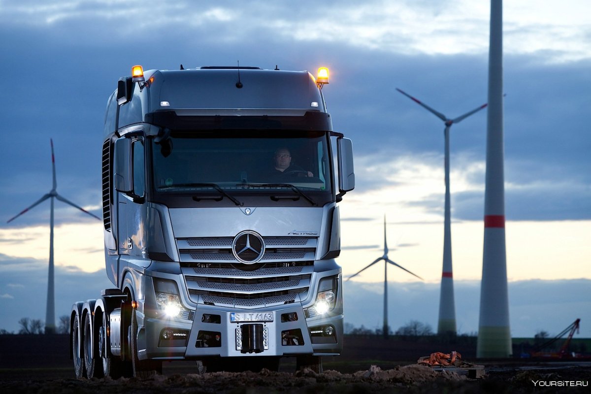 Mercedes-Benz Actros 4163