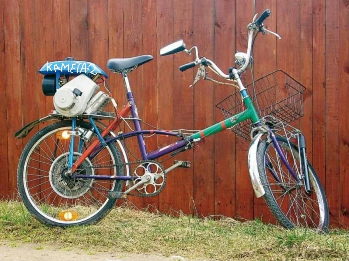 Мопед из велосипеда и бензопилы