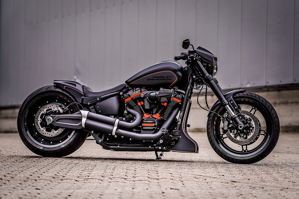 Thunderbike Black Panther - customized Harley