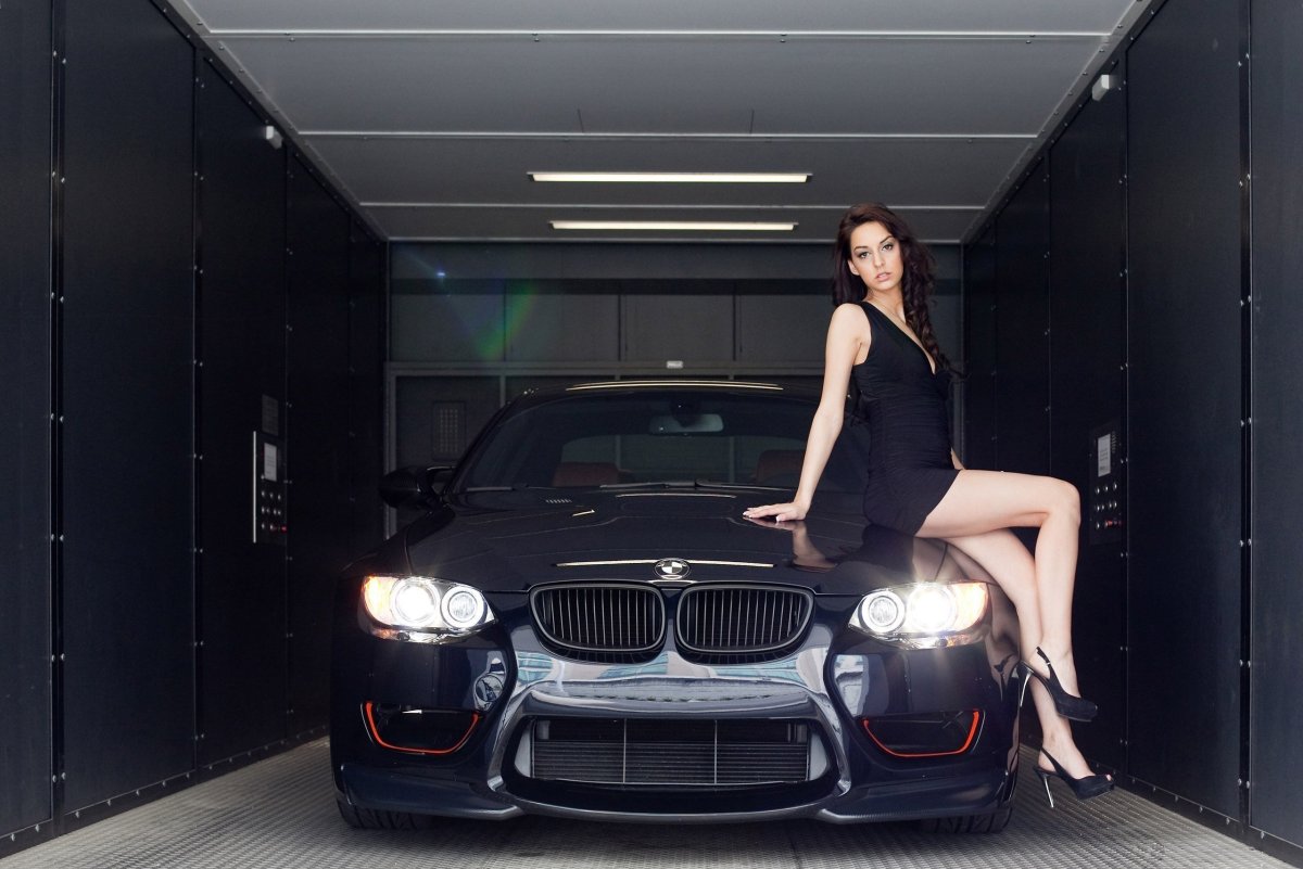 BMW e92 m3 girls