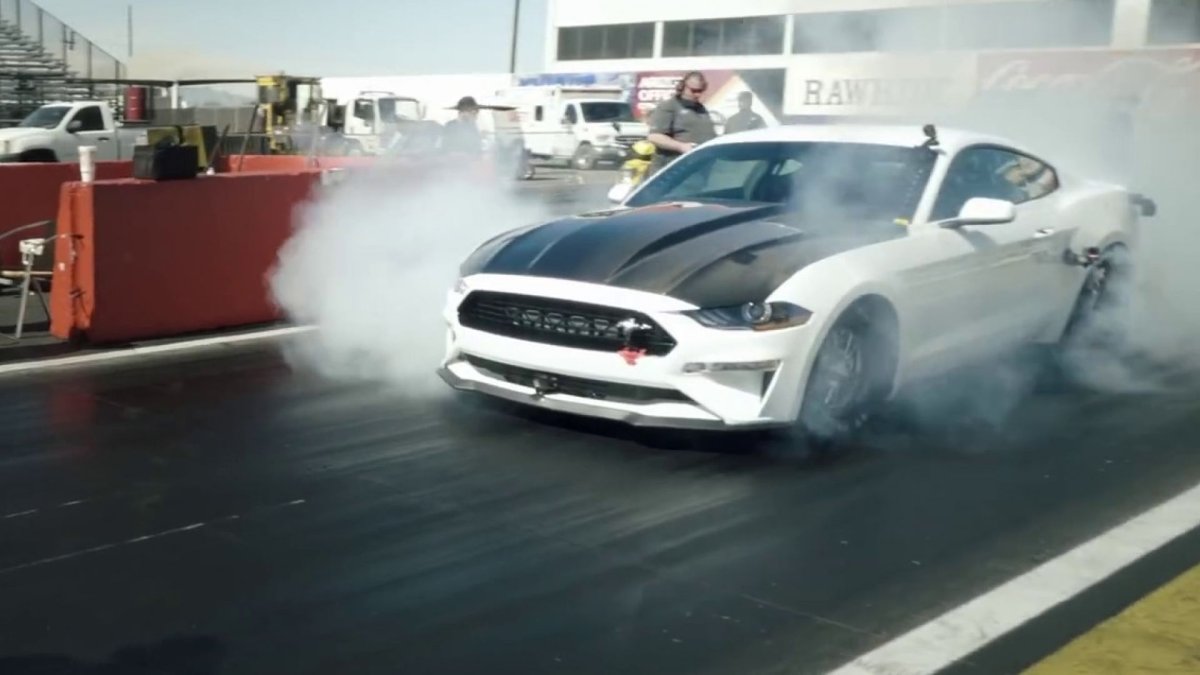 Ford Mustang Cobra Jet 1400 - прототип надпотужного спортивного електрокара