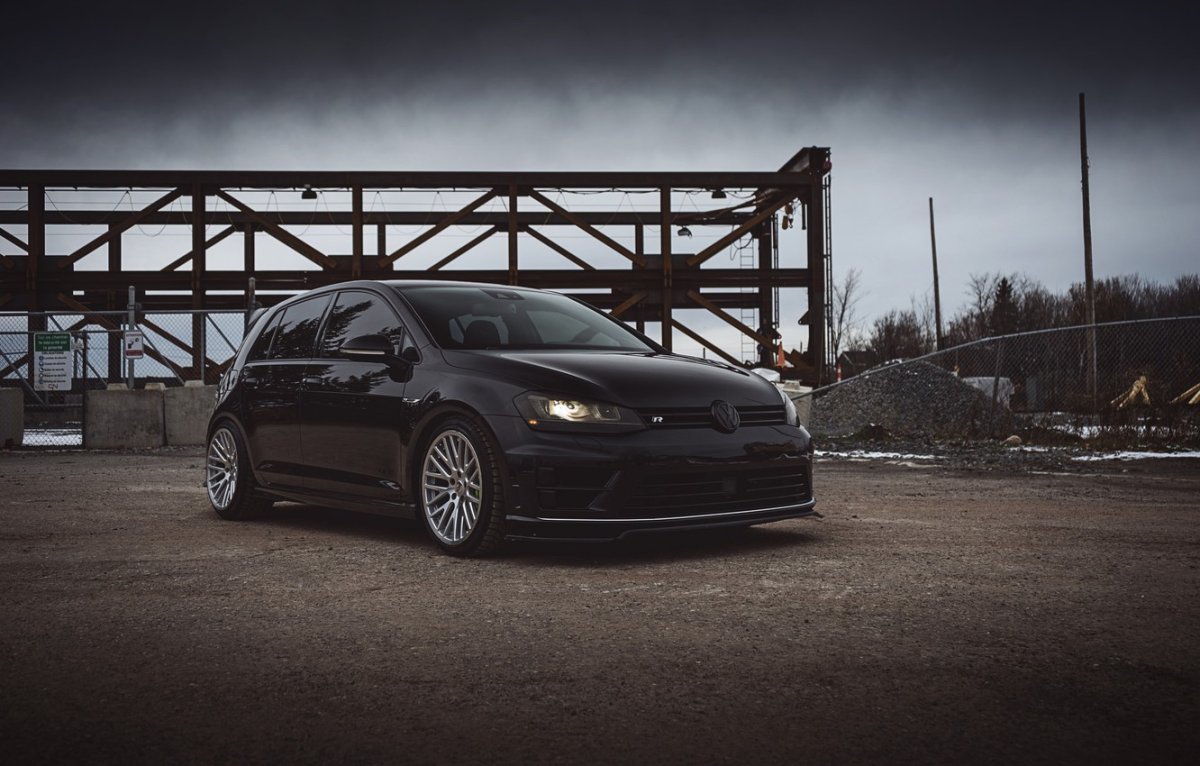 VW Golf Эстетика черный