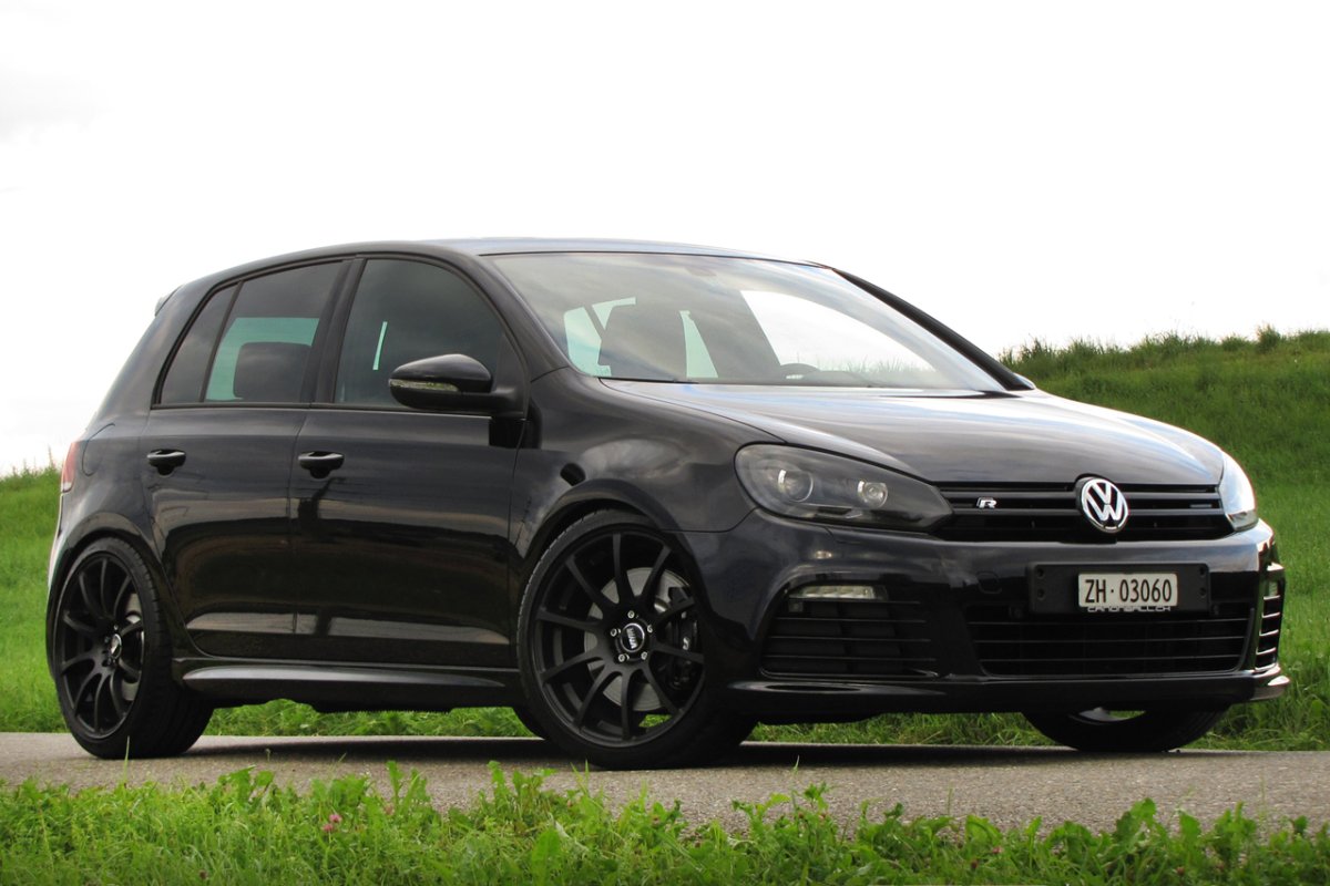 Volkswagen Golf 6 черный