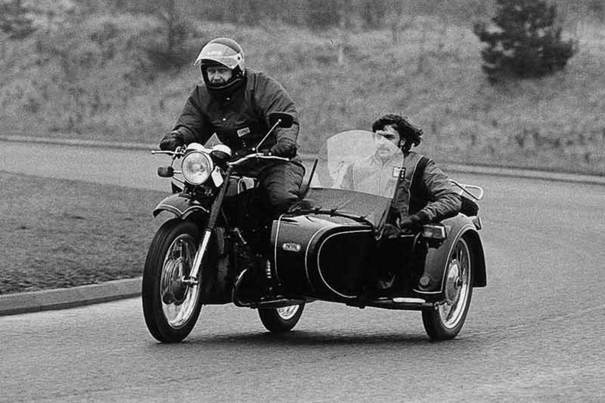 Мотоцикл с коляской СССР
