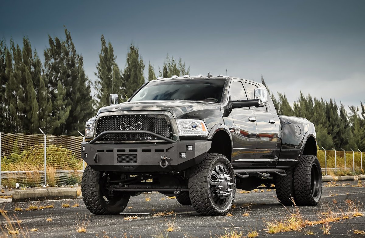 Dodge Ram 3500 чёрный