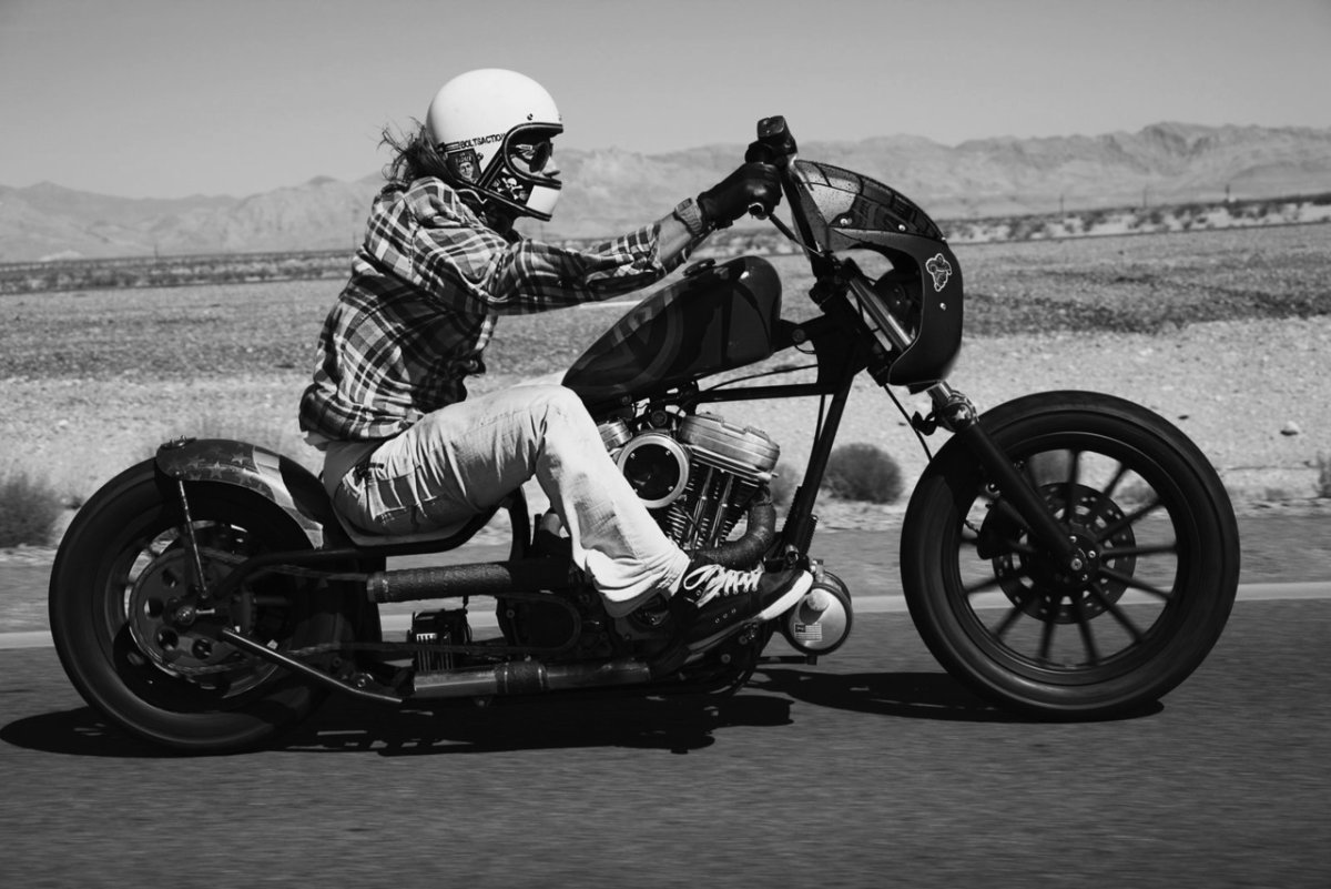 Harley Sportster Bobber для двоих