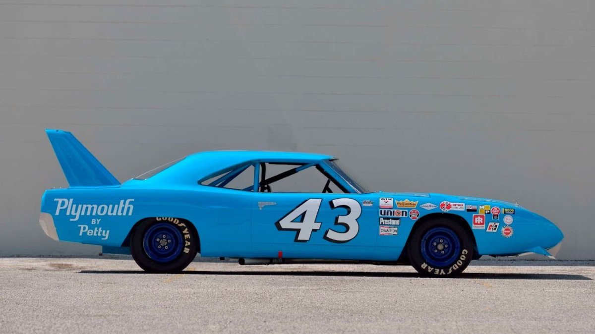 Plymouth Superbird Ричарда петти