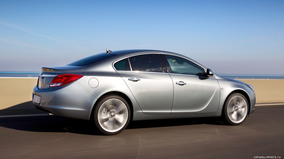 Opel Insignia седан 2012