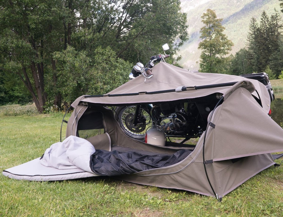 "Goose" Motorcycle Tent