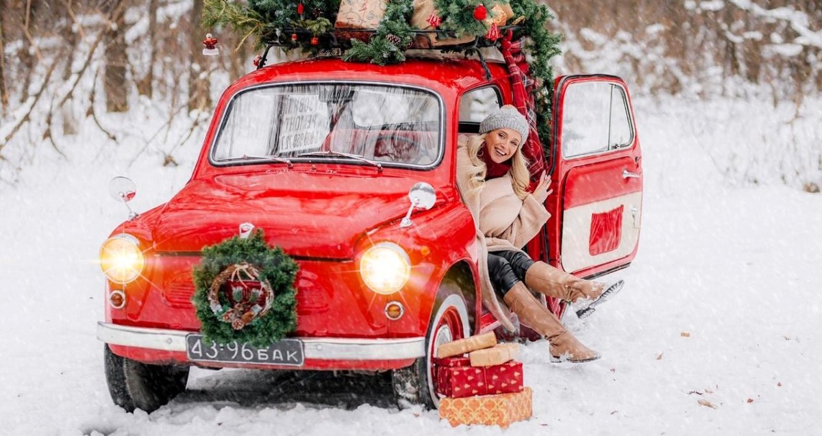 Новогодний автомобиль