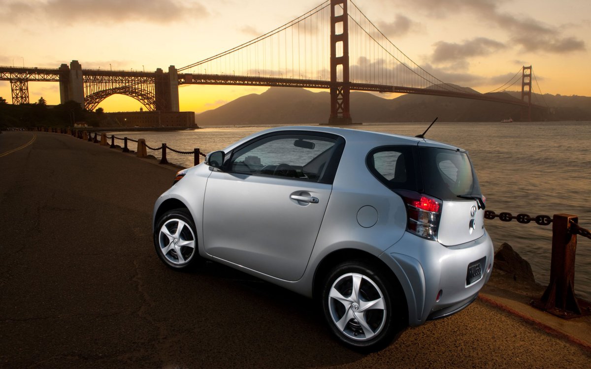 Toyota IQ 2013