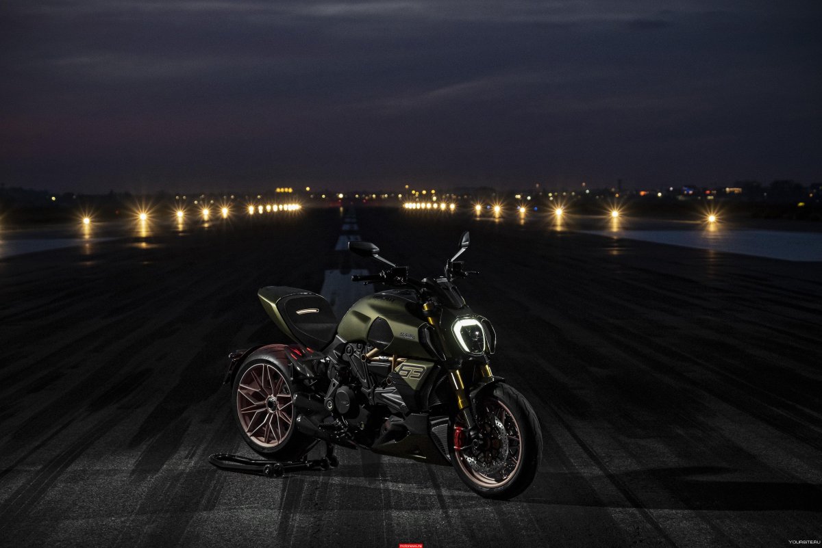 Мотоцикл Ducati Diavel 1260