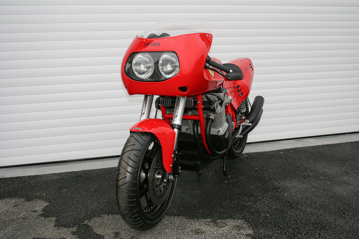 Ferrari 900cc Motorcycle by David Kay Engineering (1995)