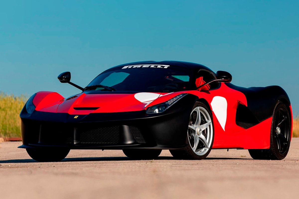 Ferrari LAFERRARI черная