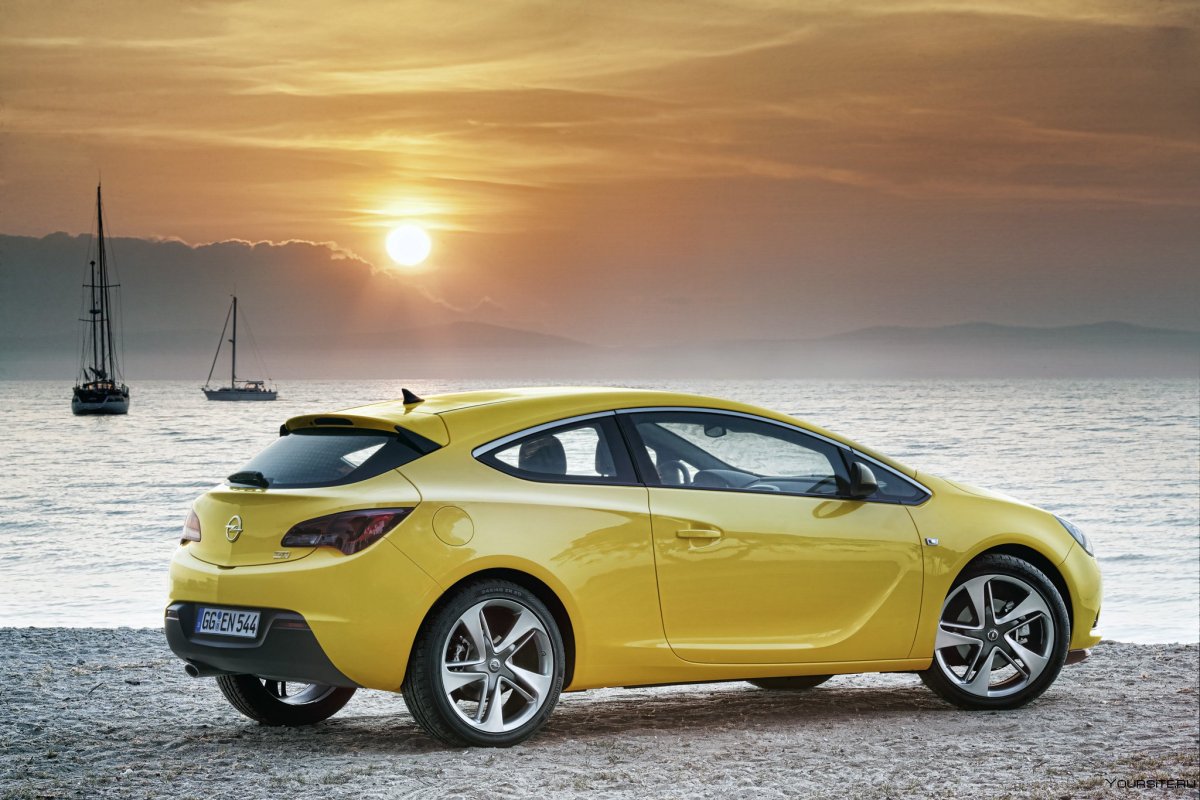 Opel Astra GTC 2014