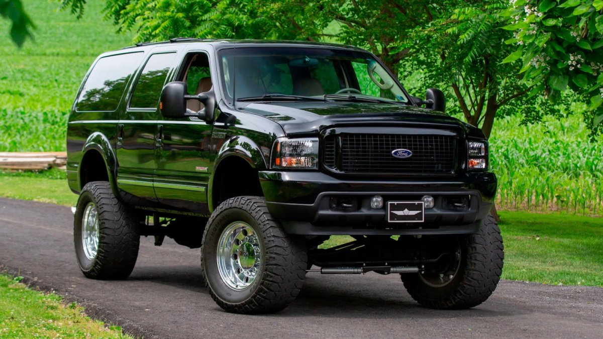 Ford Excursion 2013