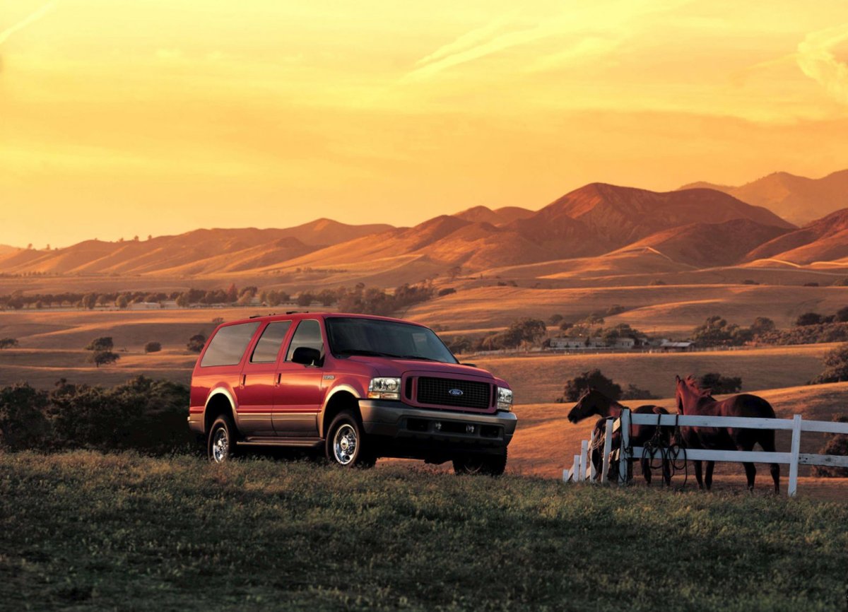 90s Ford Excursion